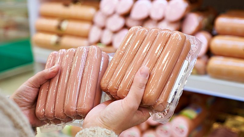 Sanidad retira varios lotes de salchichas por la posible presencia de listeria