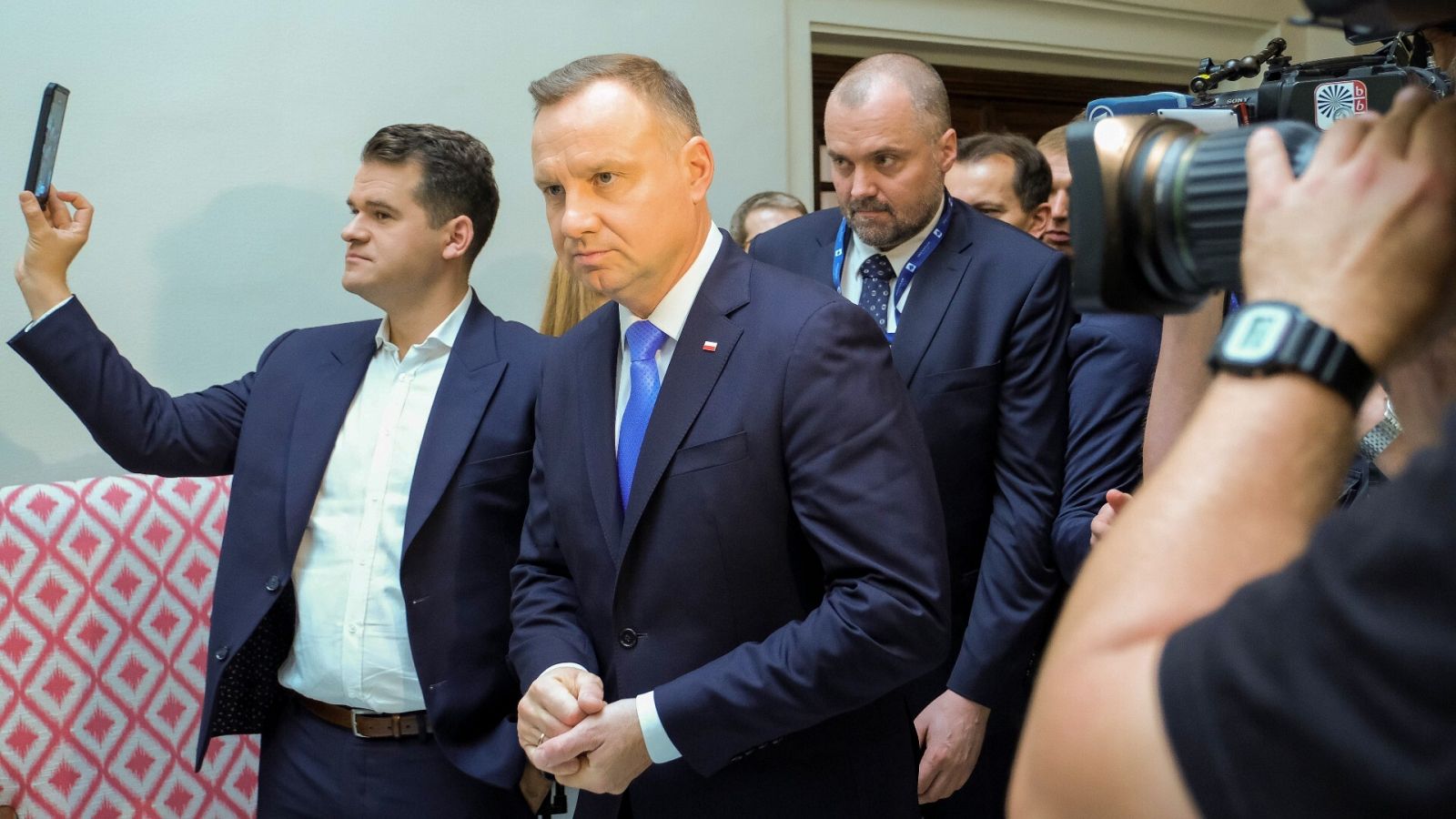 Imagen de archivo del presidente polaco, Andrzej Duda, (centro). EFE/EPA/MATEUSZ MAREK 