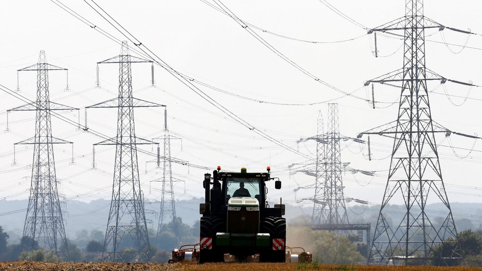 Torres eléctricas en Ratcliffe-on-Soar, Inglaterra, Reino Unido. REUTERS/Darren Staples