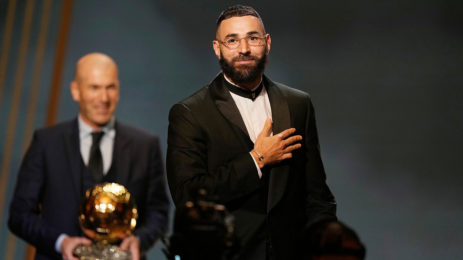 Benzema logra el primer Balón de Oro de su carrera