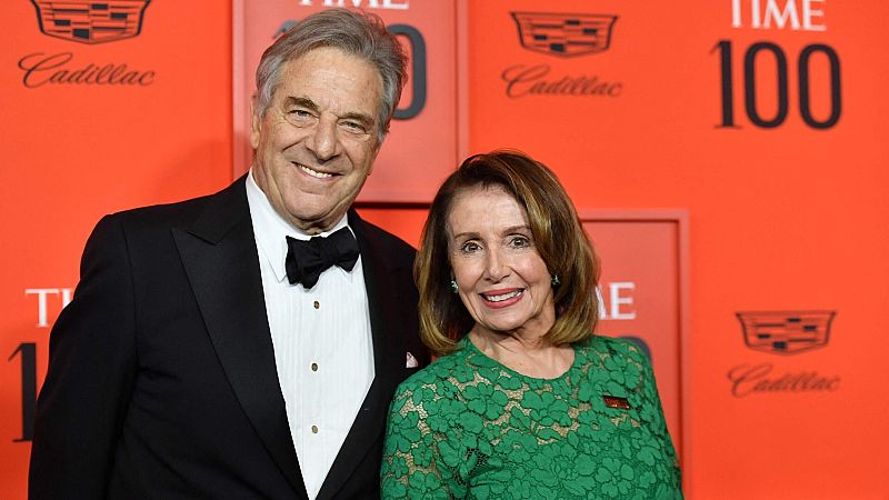 La presidenta de la Cámara de Representantes de Estados Unidos, Nancy Pelosi, junto a su marido, Paul Pelosi