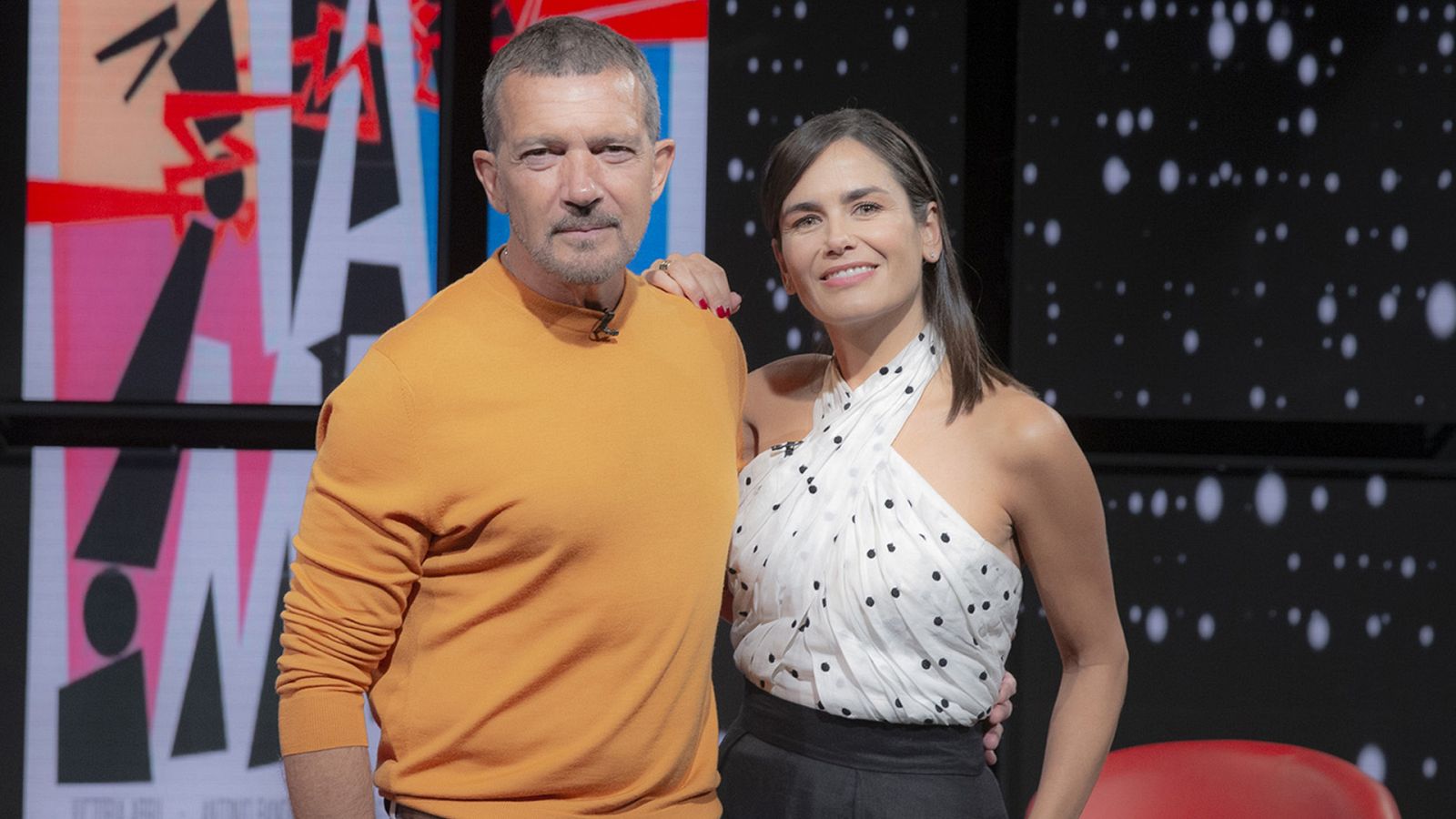 Banderas y Elena S Sánchez