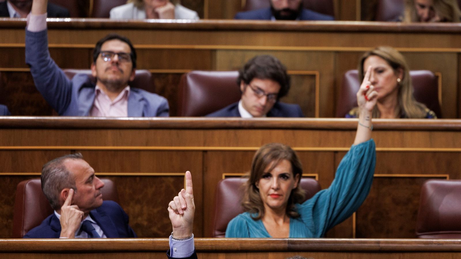 El nuevo decreto ha sido convalidado sin votos en contra y con la abstención del PP y Vox