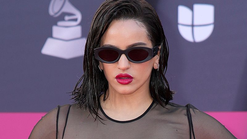 Los looks de los Latin Grammy 2022: Rosalía