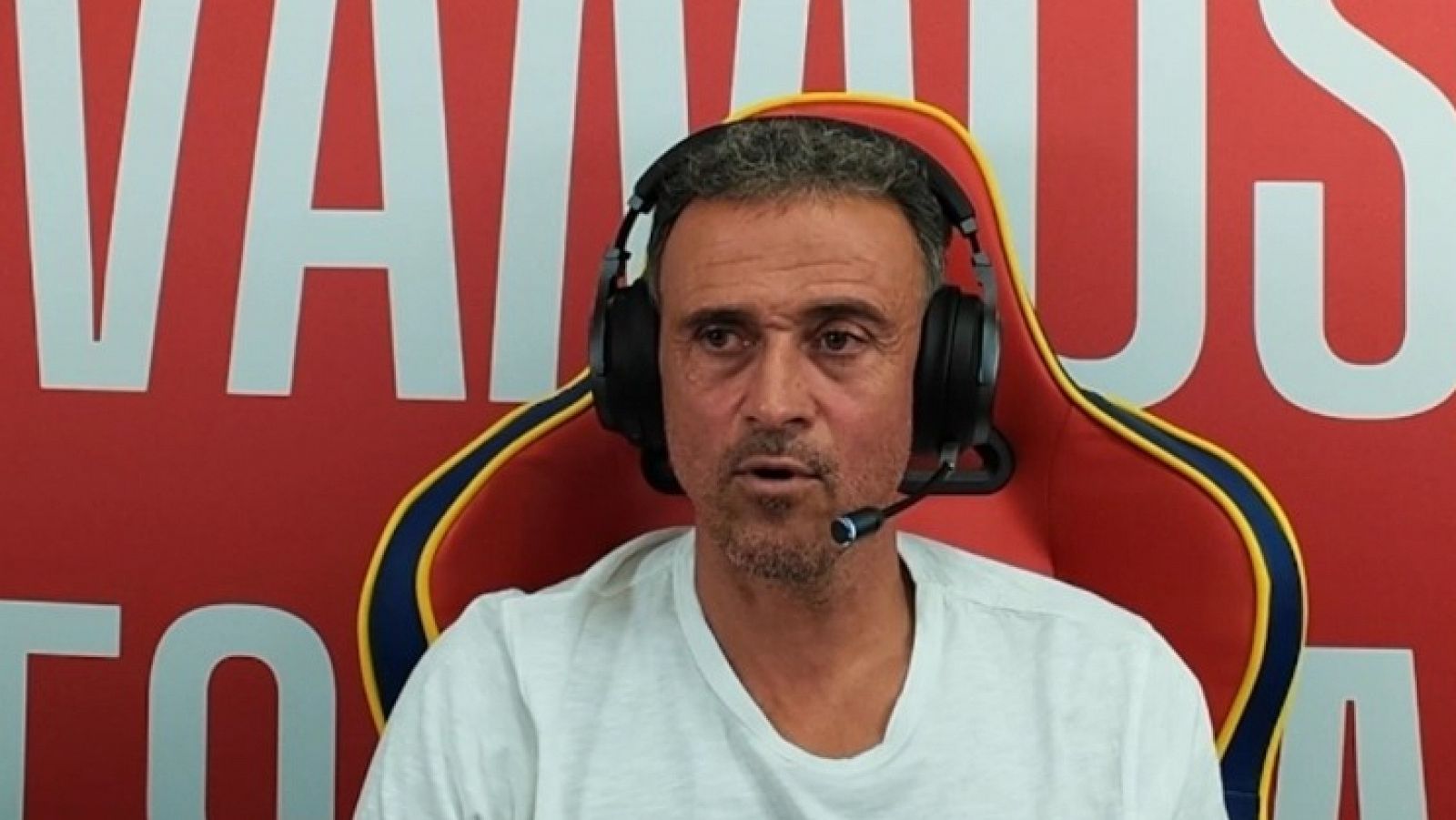 Luis Enrique, en su debut como streamer: "Quiero saber vuestras inquietudes"