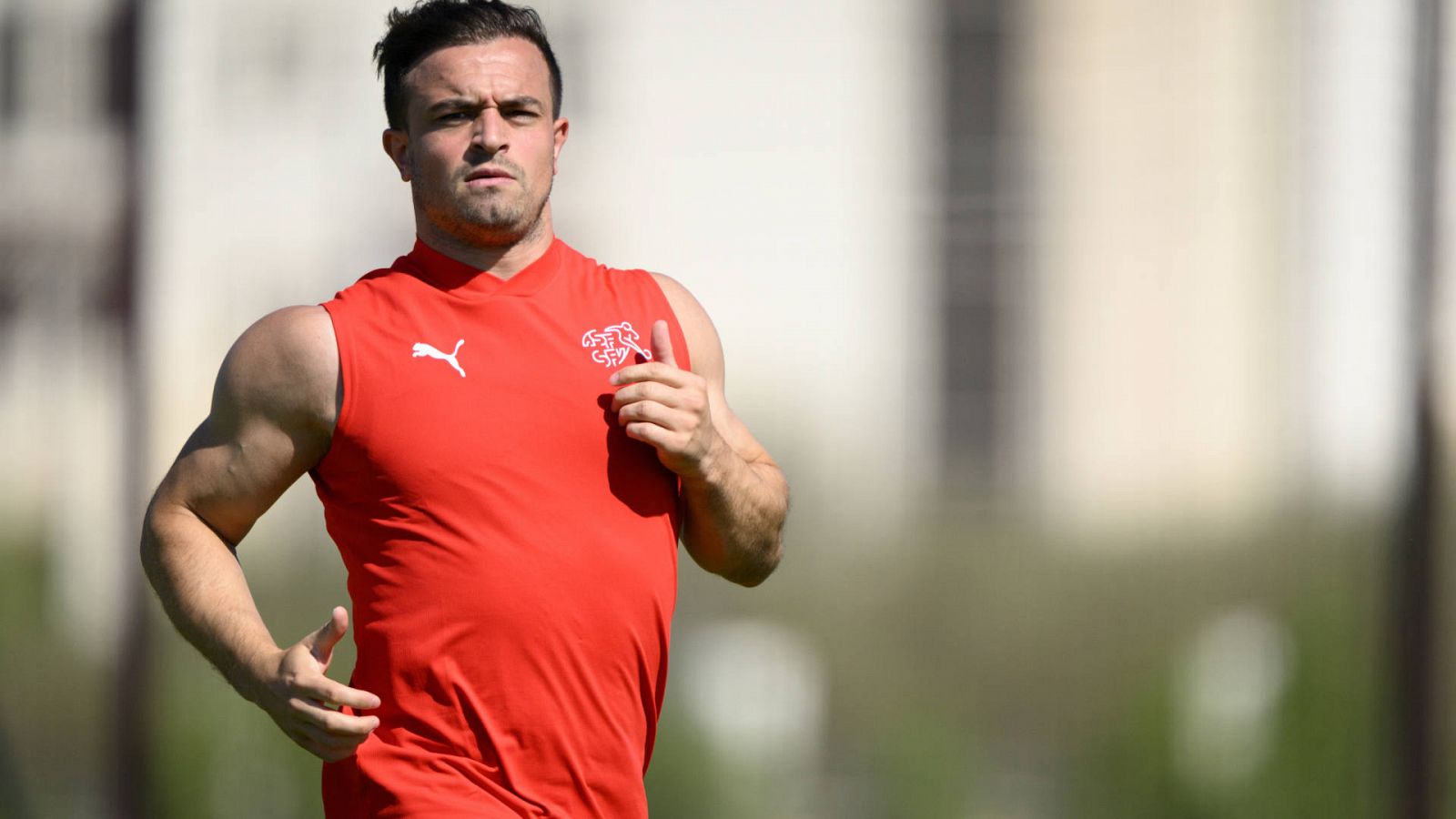 Alineaciones Suiza - Camerún: El suizo Xherdan Shaqiri entrena antes del debut de su selección