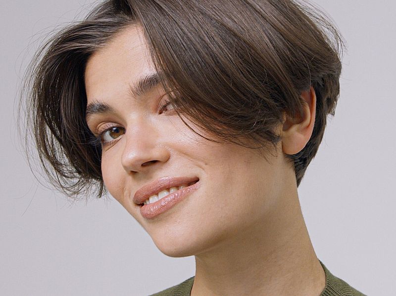 Para un acabado perfecto es recomendable usar productos naturales que nos permita peinar y secar fácilmente el cabello 