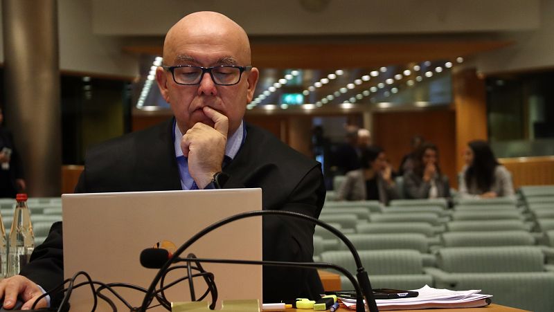 L'advocat dels eurodiputats de Junts, Gonzalo Boye, davant el TGUE