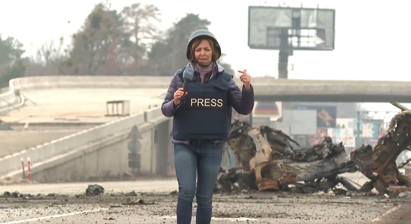 Almudena Ariza en una connexió des d'Ucraïna
