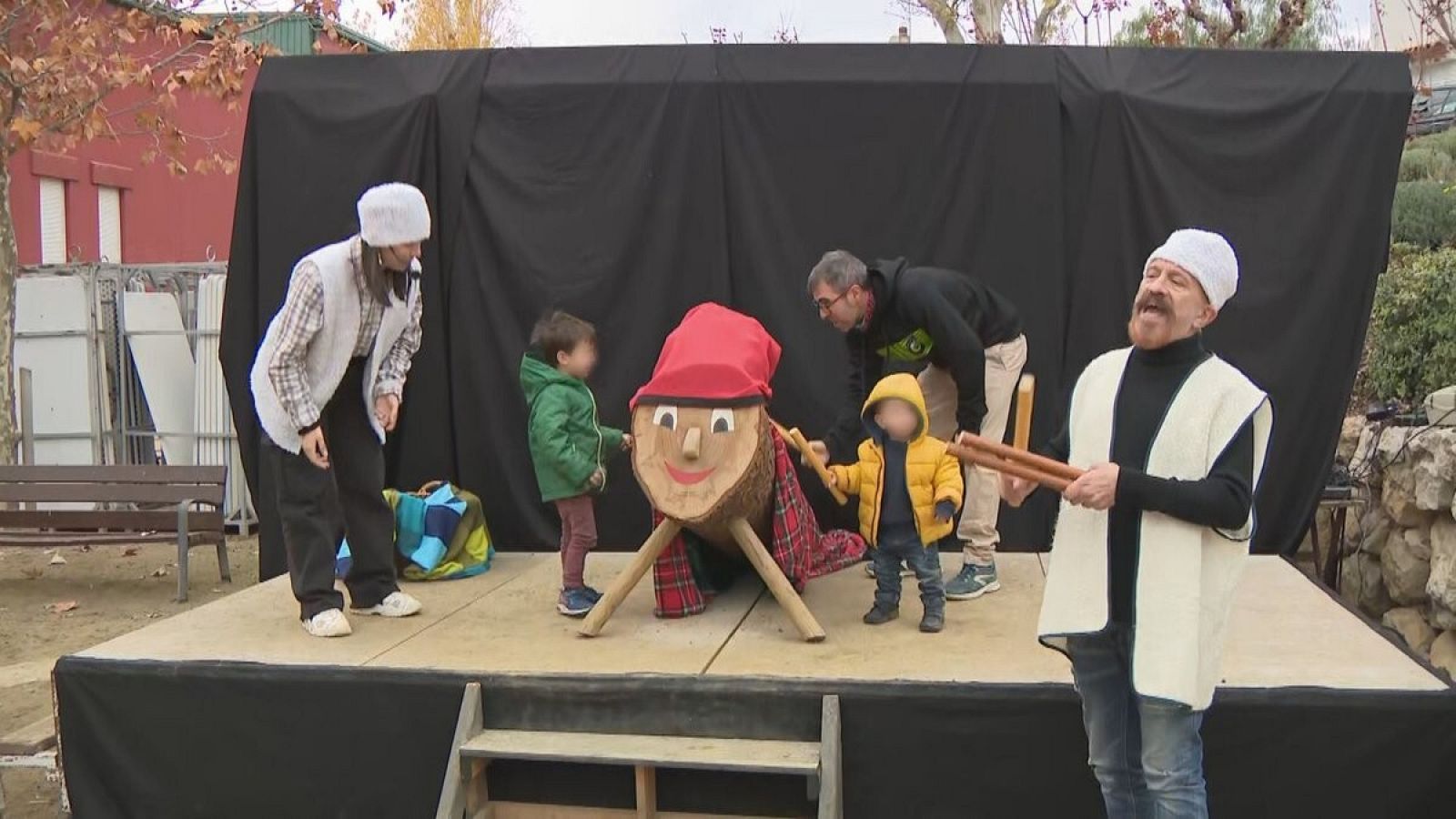 El tió és un dels protagonistes de la Fira de Santa Llúcia de Canyelles