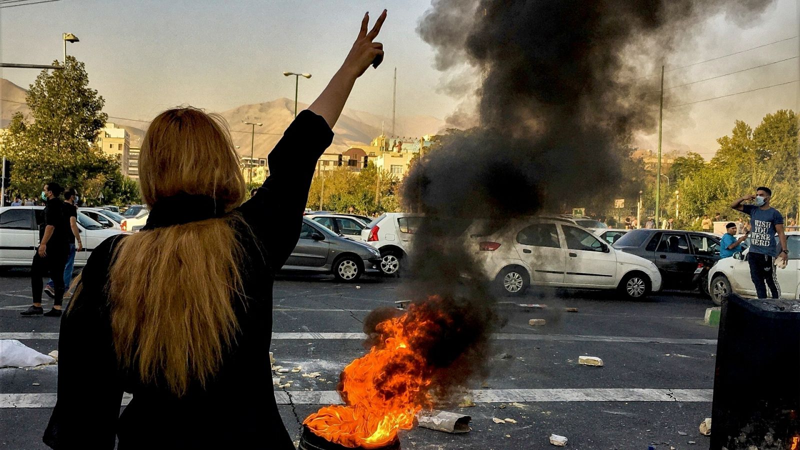 Archivo: imagen obtenida en Irán por un fotógrafo anónimo y obtenida por Associated Press fuera de Irán de las protestas el 1 de octubre de 2022. Foto: AP Photo/Middle East Images