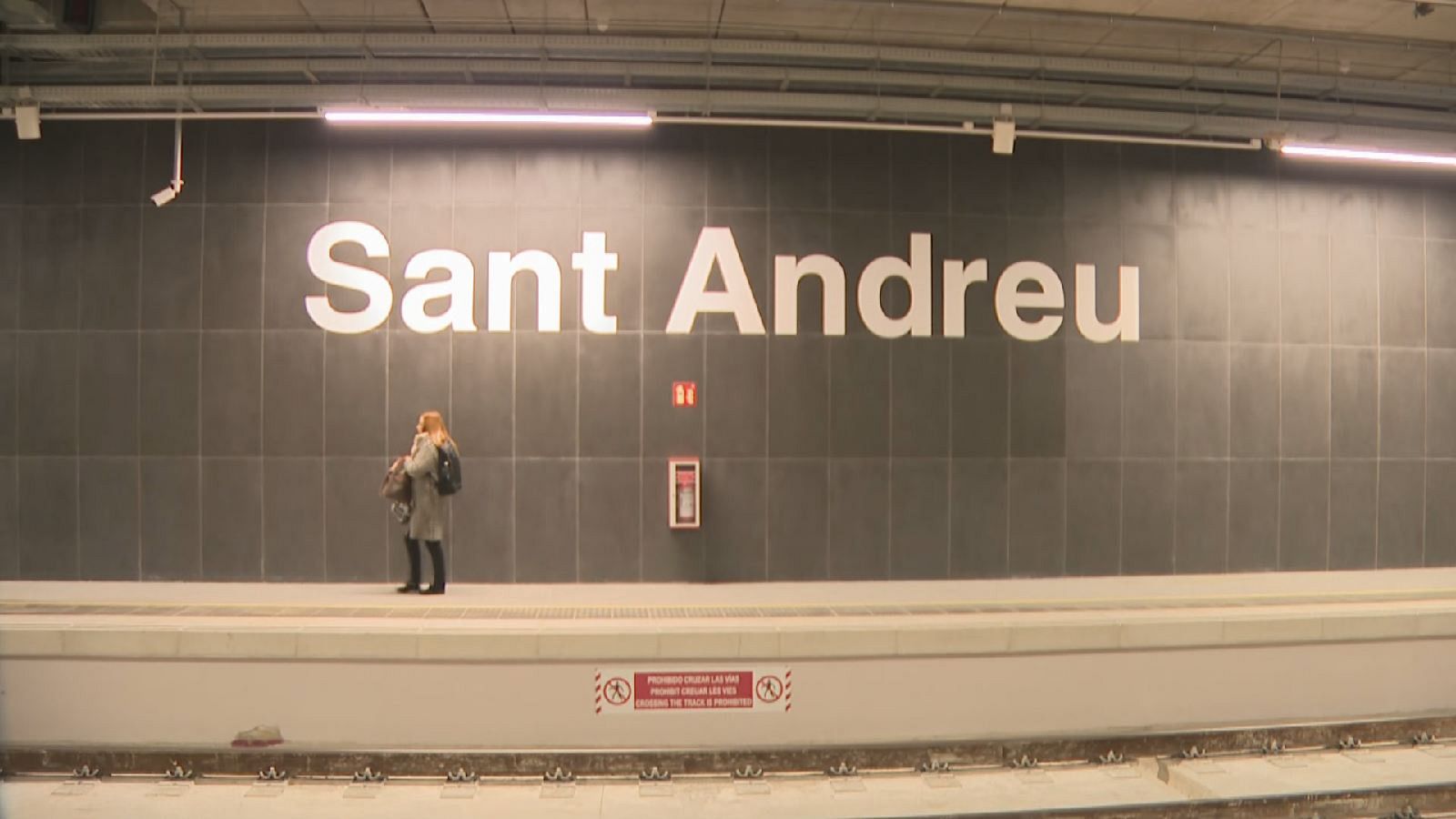 A les 5:15 h d'aquest dilluns ha passat el primer tren per la nova estació de Sant Andreu