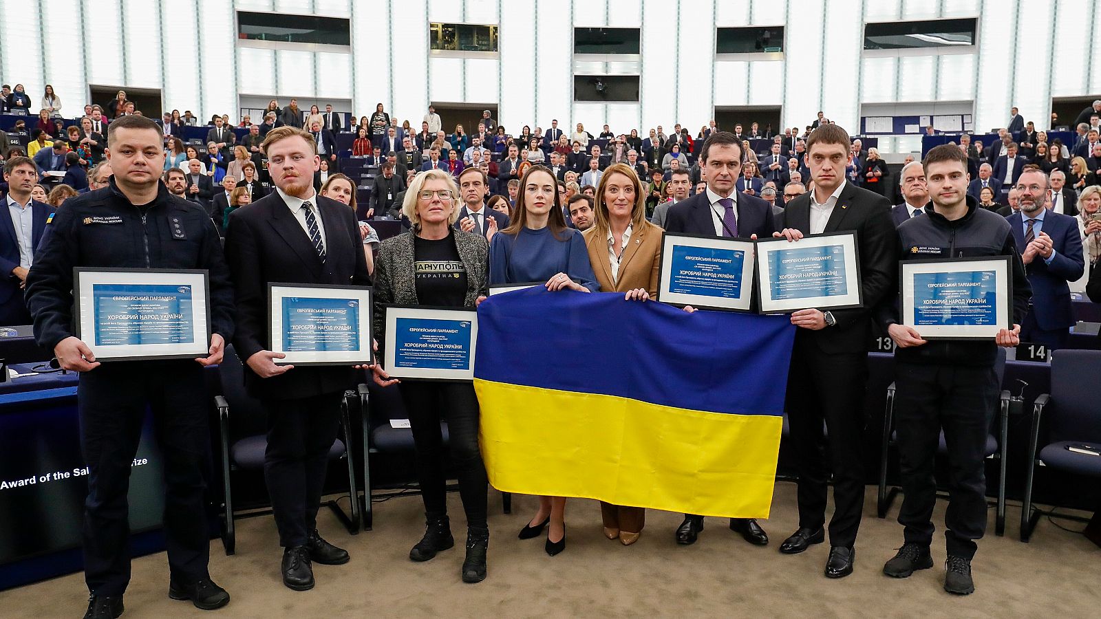 Los representantes del pueblo ucraniano en la recogida del premio