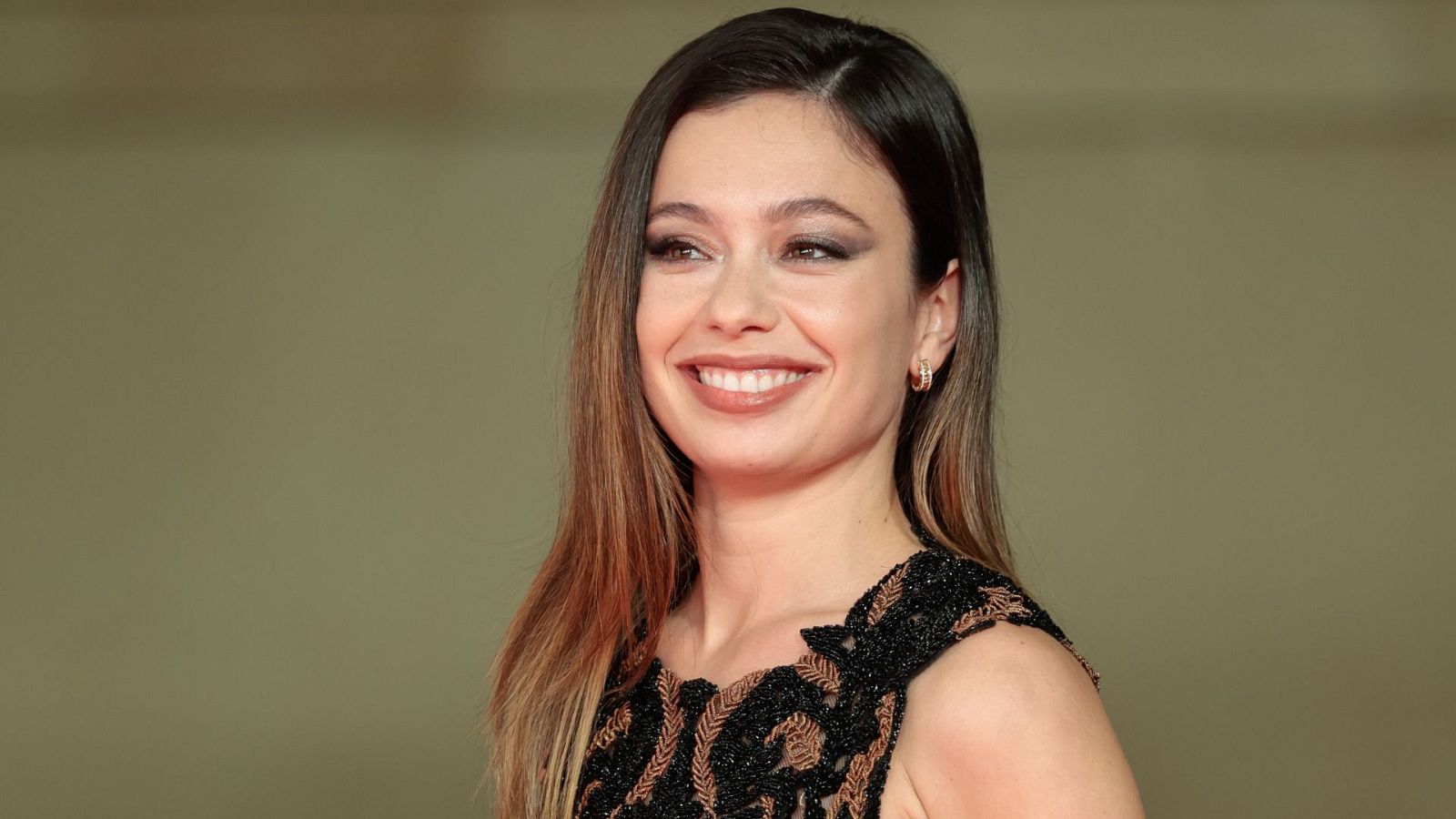 Anna Castillo en los 28 Premios Forqué