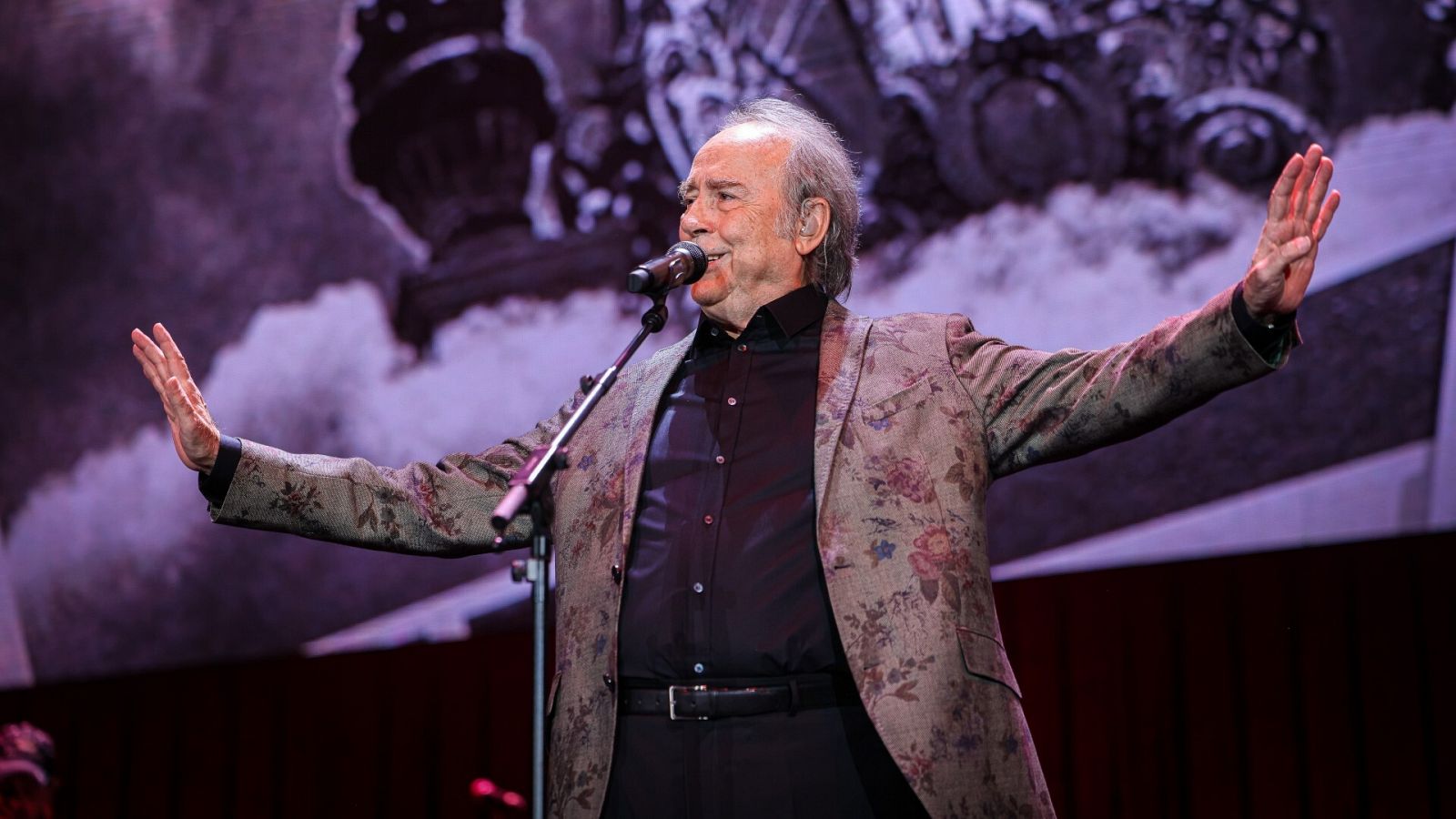 Joan Manuel Serrat en l'últim concert al Palau Sant Jordi de Barcelona | ACN