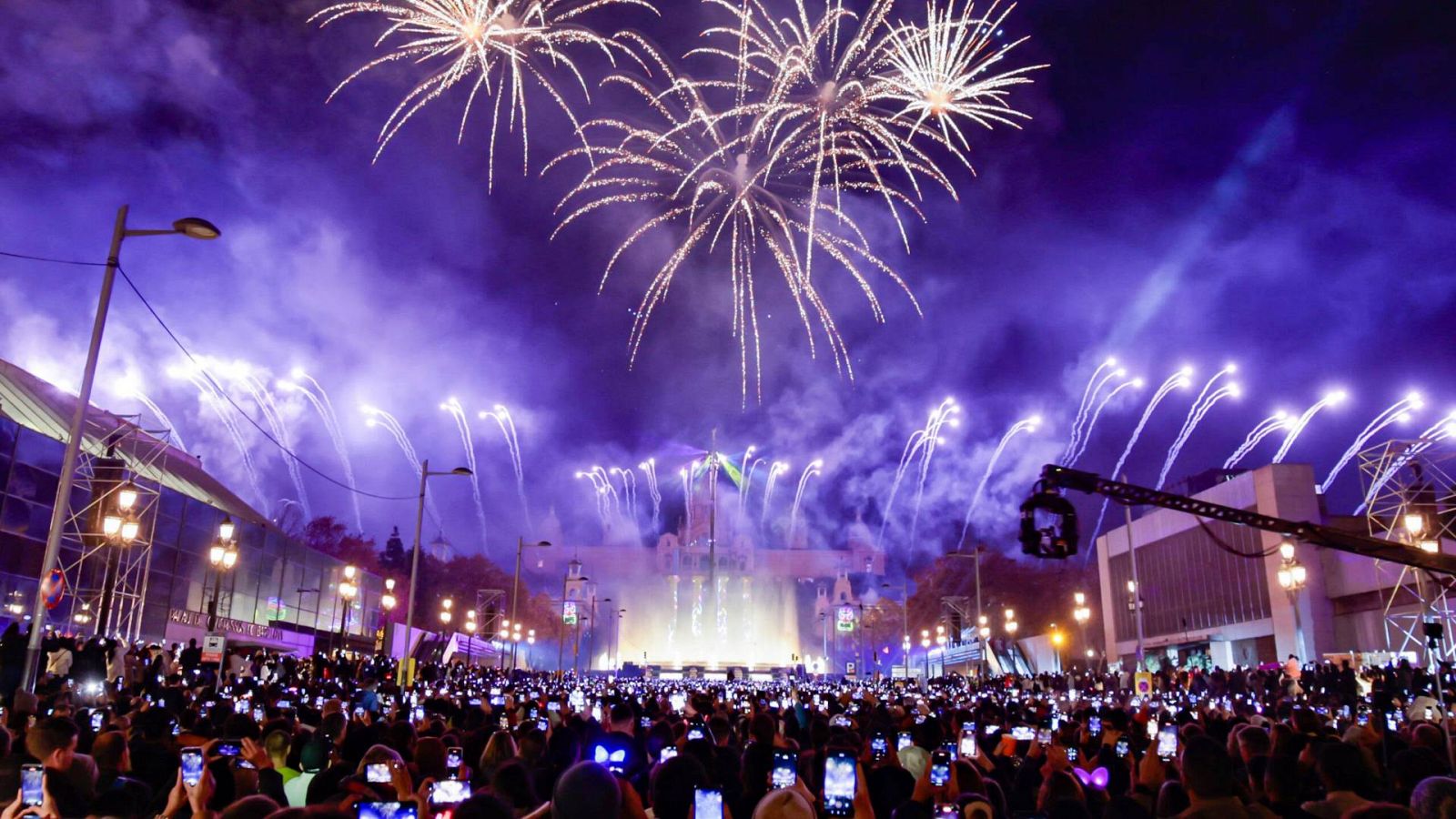 Focs artificials a la festa de benvinguda del 2023 a Montjuïc | ACN