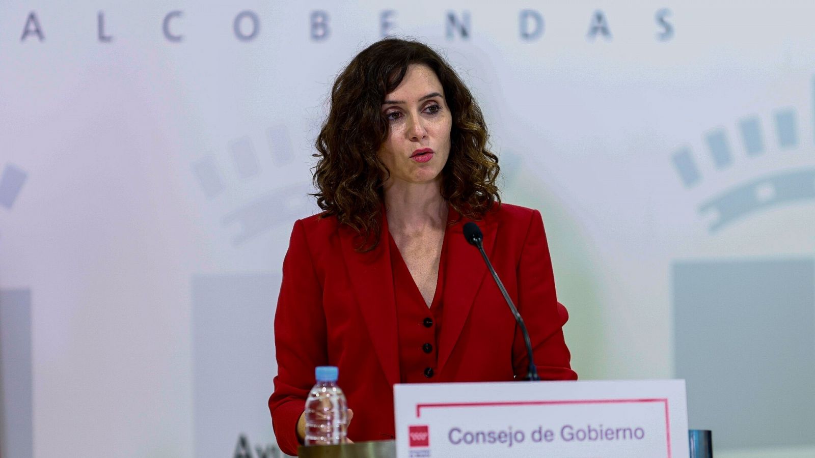 La presidenta de la Comunidad de Madrid, Isabel Díaz Ayuso, en rueda de prensa