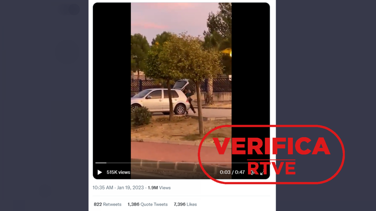 En Twitter se difunde un vídeo de un secuestro en Molina de Segura (Murcia) como si fuera actual, con el sello 'VerificaRTVE' en rojo