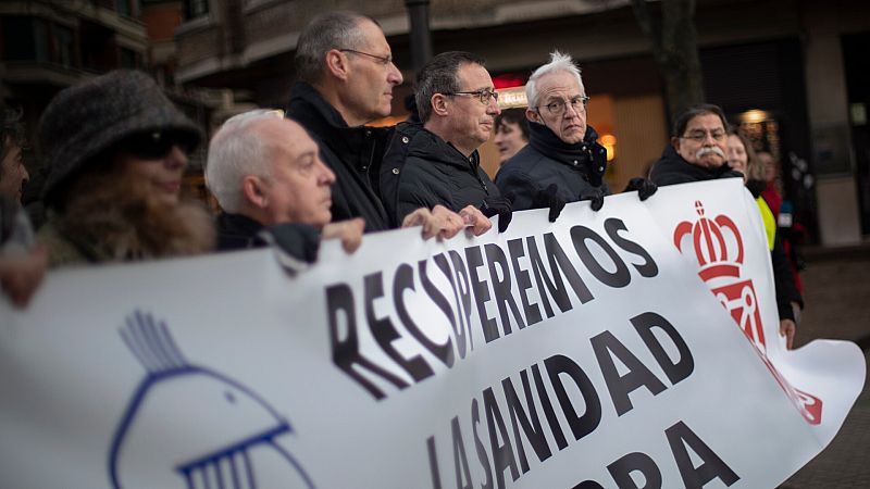 Médicos en una concentración en Pamplona por las condiciones laborales del sector