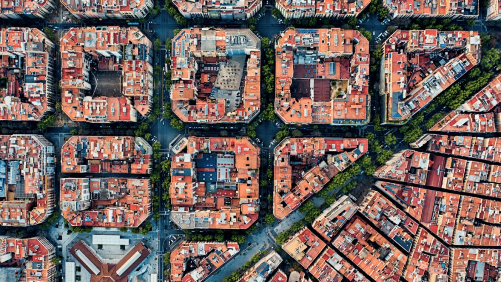 El Pla d'usos de l'Eixample preveu restriccions pels establiments