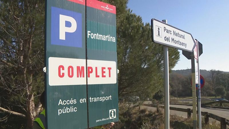 L'afluència de visitants omple l'aparcament del Parc Natural del Montseny