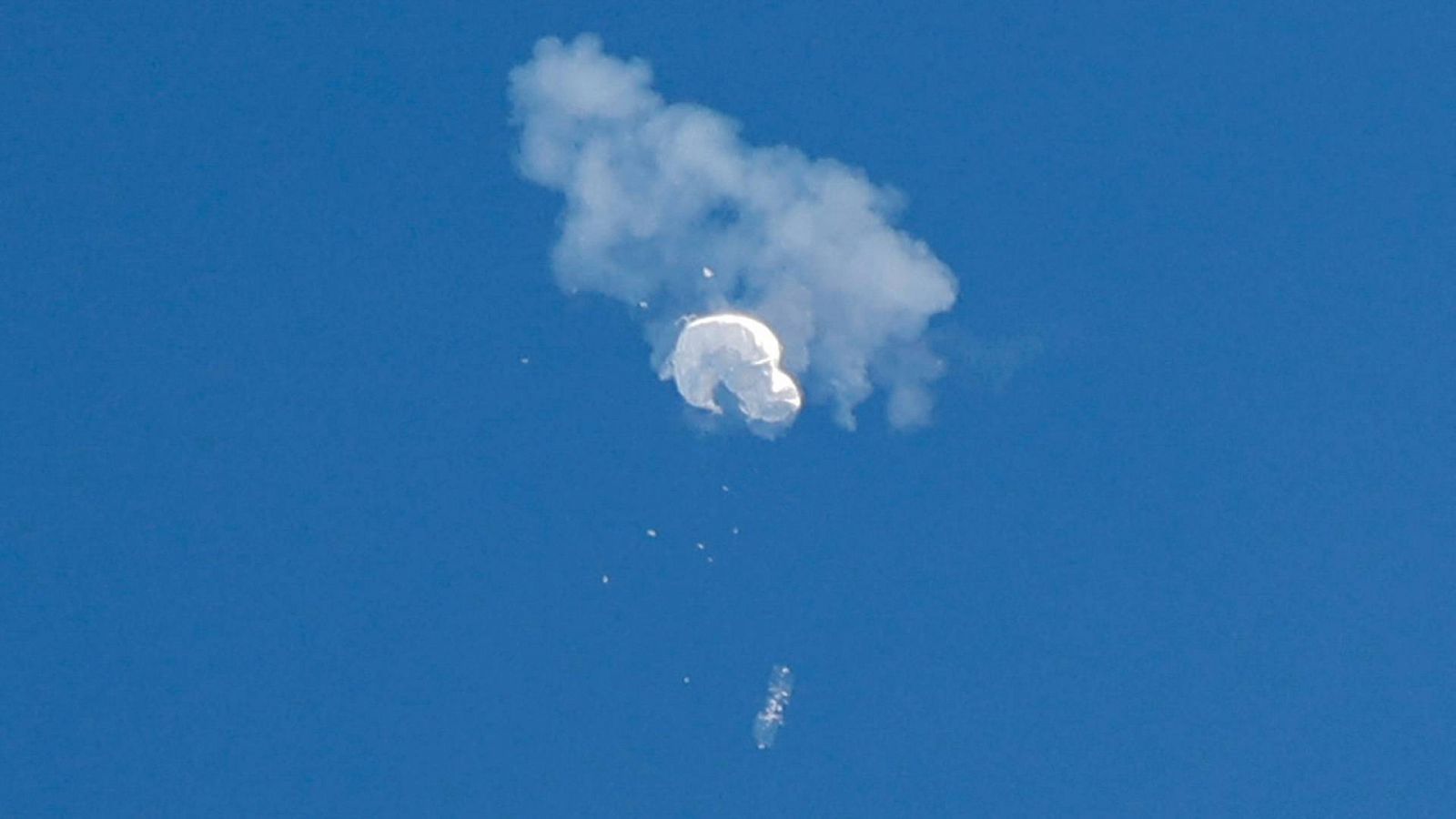 El globo de China derribado por un avión de Estados Unidos sobre el sur de Carolina