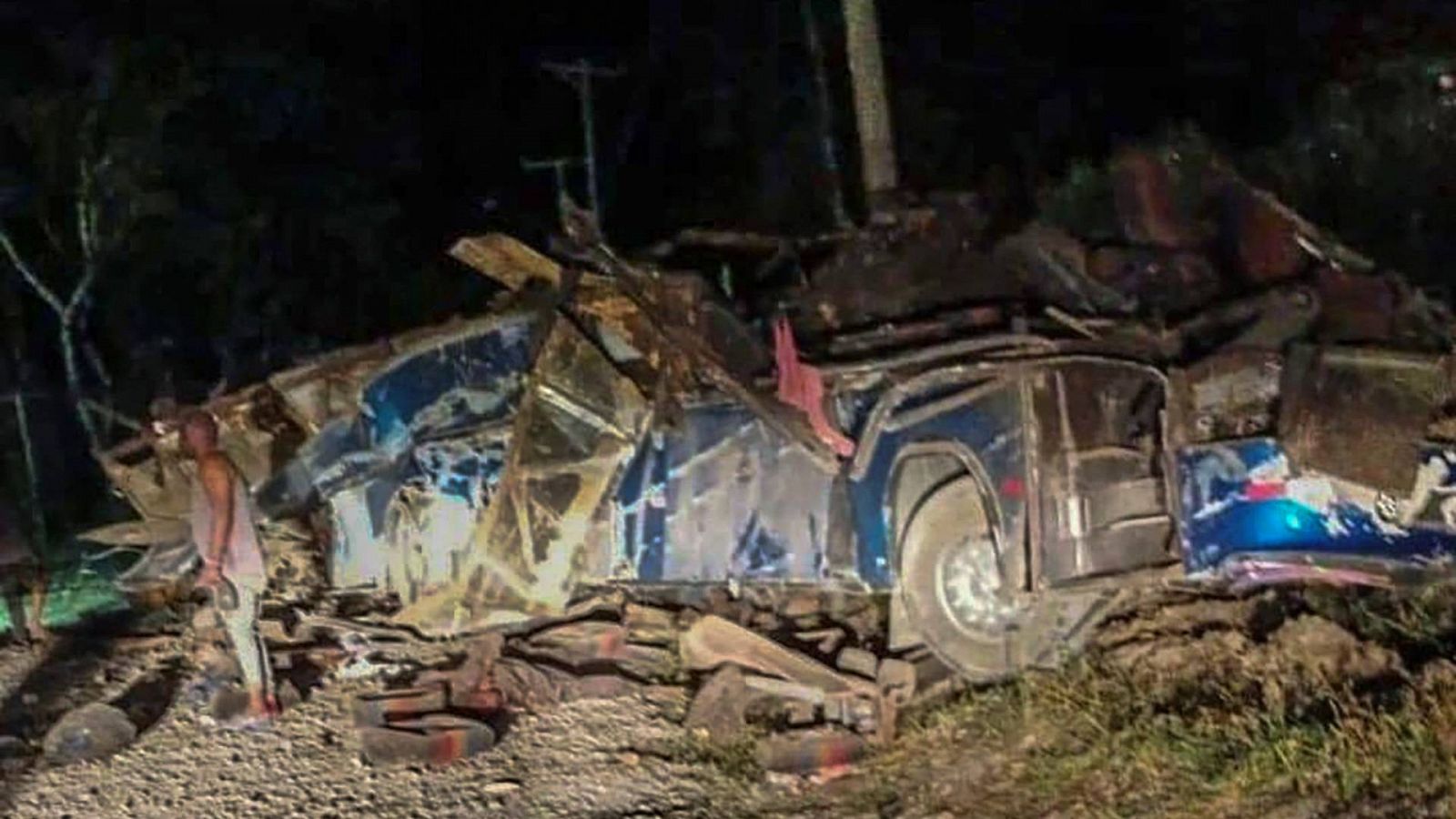 Imagen del autobús tras el accidente, en Gualaca, al oeste de Panamá