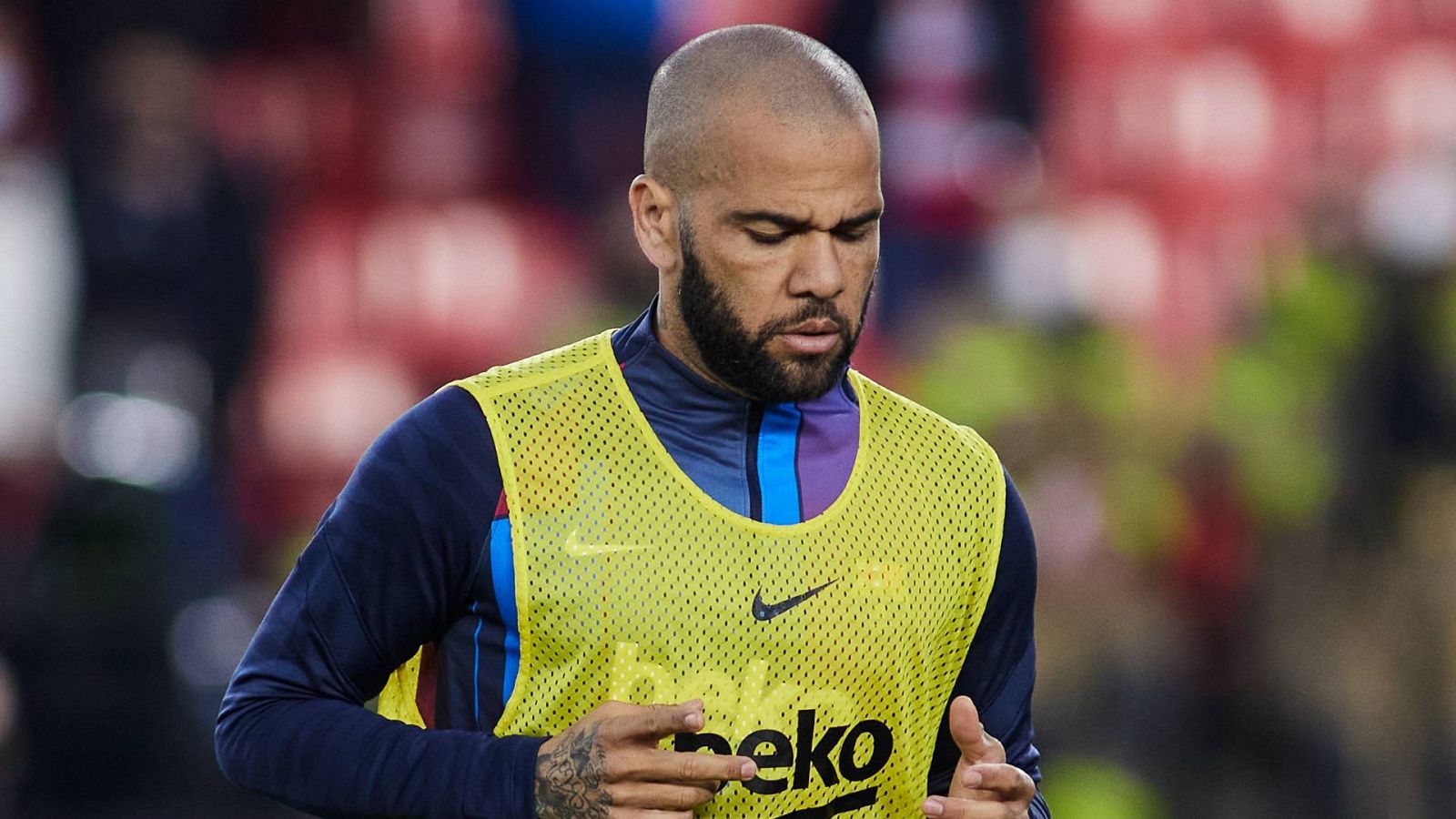 El futbolista Dani Alves, exjugador del Barça, durante uno de los entrenamientos en una imagen de archivo