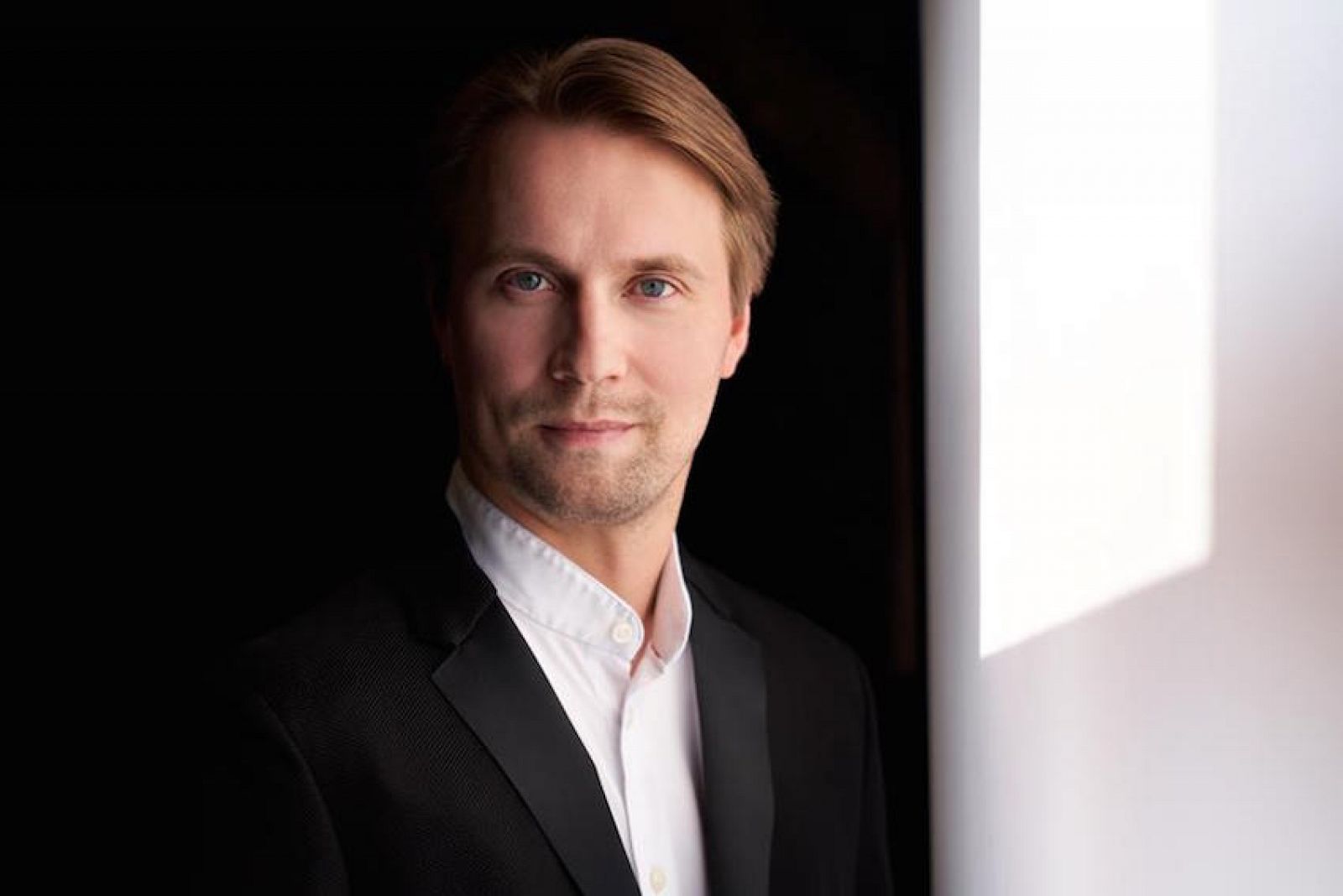 El director de orquesta Pietari Inkinen