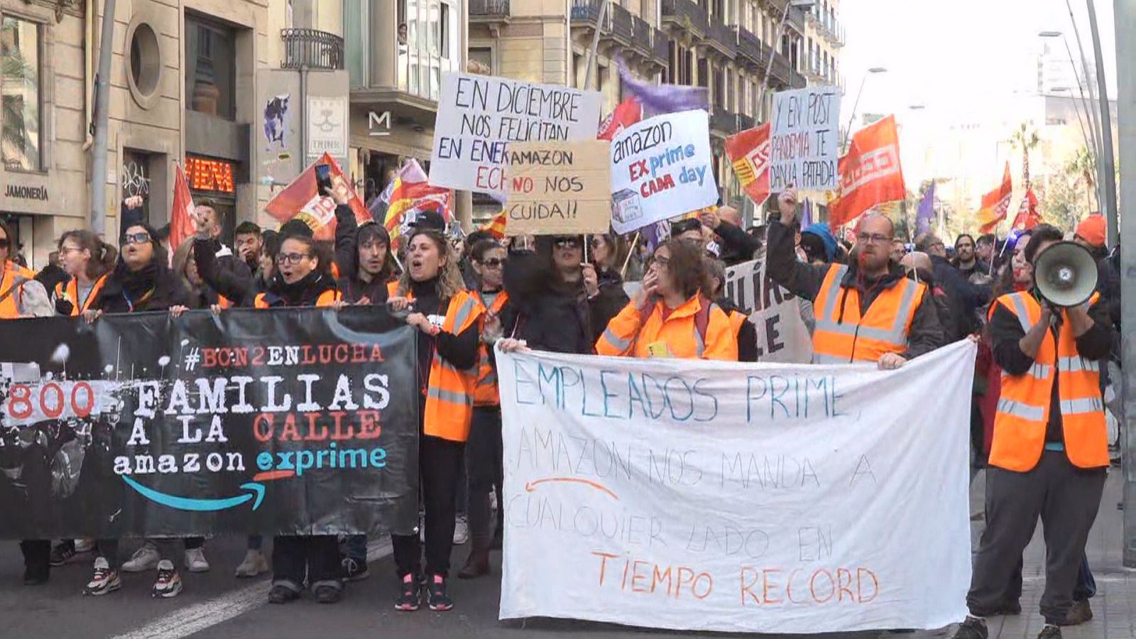  La plantilla d'Amazon a Martorelles protesta a Barcelona contra el tancament de la planta