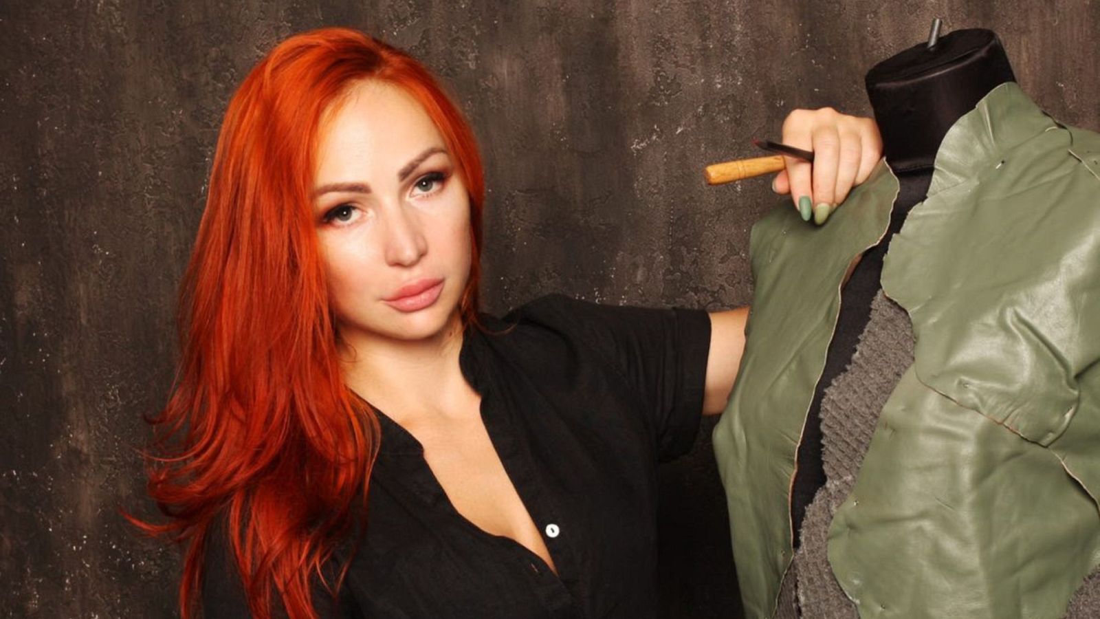 Olha Geogieva, conocida profesionalmente como Sonya Monina, es una diseñadora de moda criada en Simferopol 