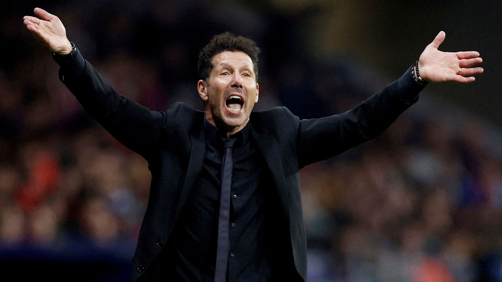 Diego Pablo Simeone, técnico del Atlético, supera a Miguel Muñoz