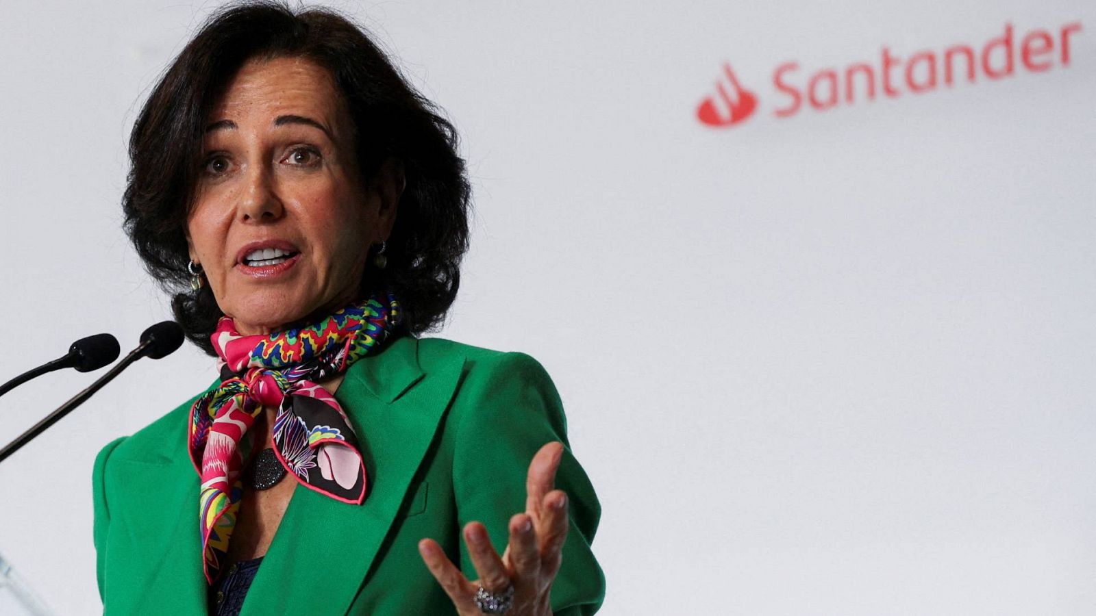 Ana Botín, presidenta del banco español Santander, durante la presentación de resultados anuales