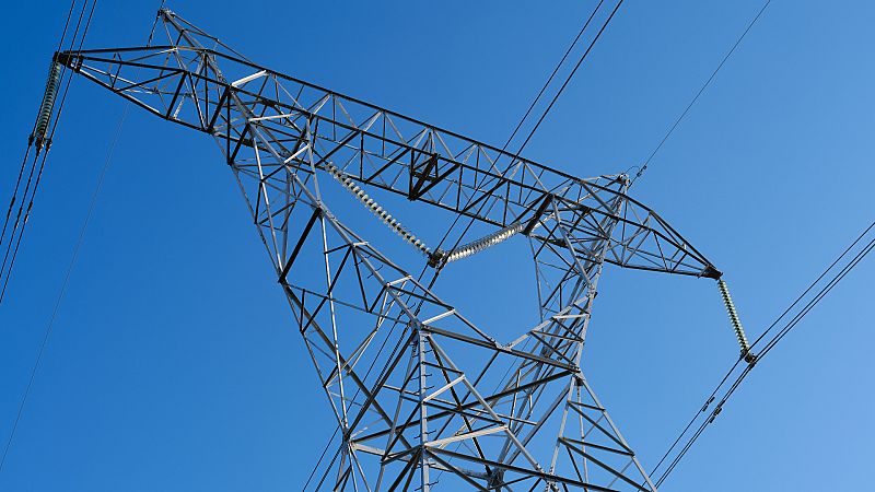 Torre eléctrica de alta tensión