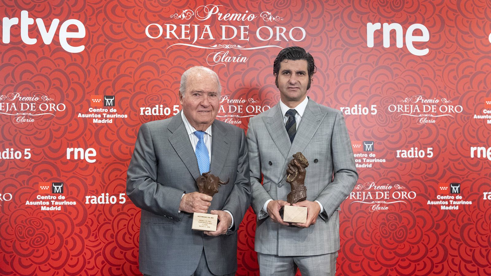 Morante de la Puebla y Victoriano del Río recogen la Oreja y el Hierro de Oro 2022 de RNE