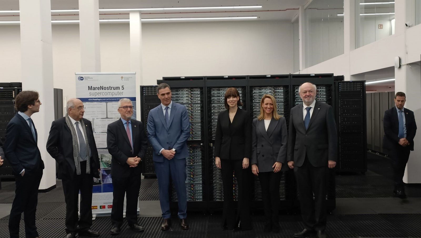 Pedro Sánchez visita el Barcelona Supercomputing Center