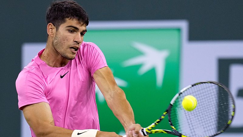 Carlos Alcaraz, en su partido de Indian Wells ante Kokikinakis.