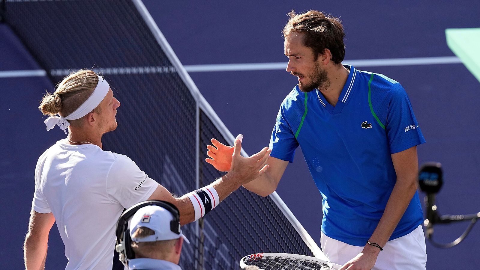 Daniil Medvedev vence a Davidovic en Indian Wells