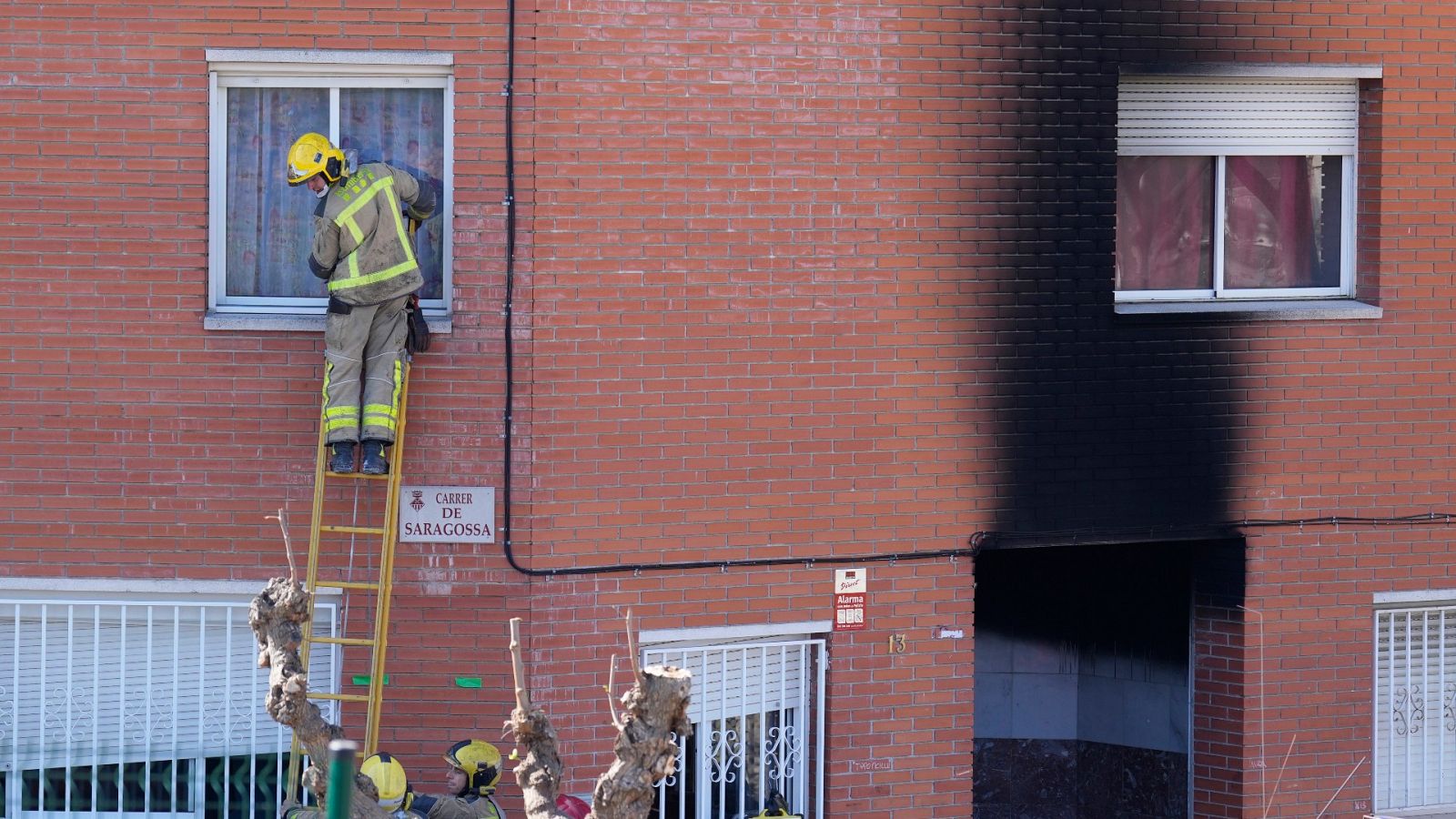 El bloque de viviendas incendiado en Rubí, Barcelona