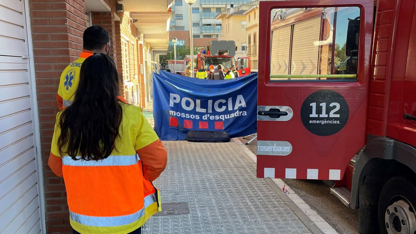 El foc s'ha declarat a un habitatge unifamiliar del carrer del Vendrell | Policia local de Vilanova i la Geltrú