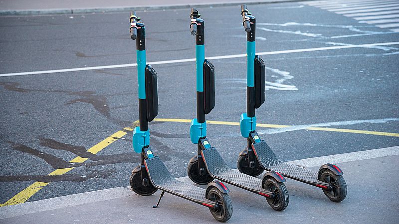 Patinetes eléctricos de alquiler en París