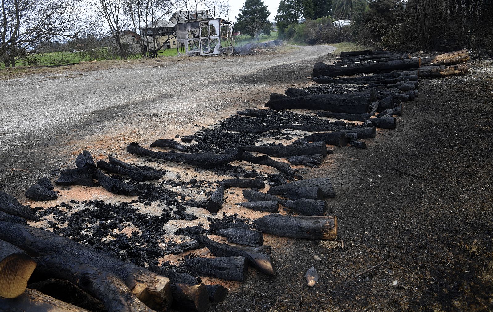 Vista de la zona quemada del concejo de Valdés, uno de los más afectados por los incendios en Asturias