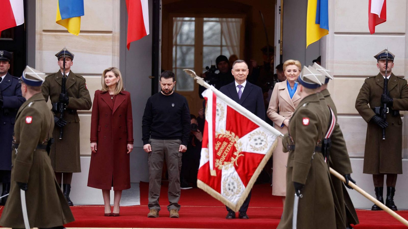  El presidente de Ucrania se reúne con su homólogo polaco, Andrzej Duda, y el primer ministro del país, Mateusz Morawiecki 