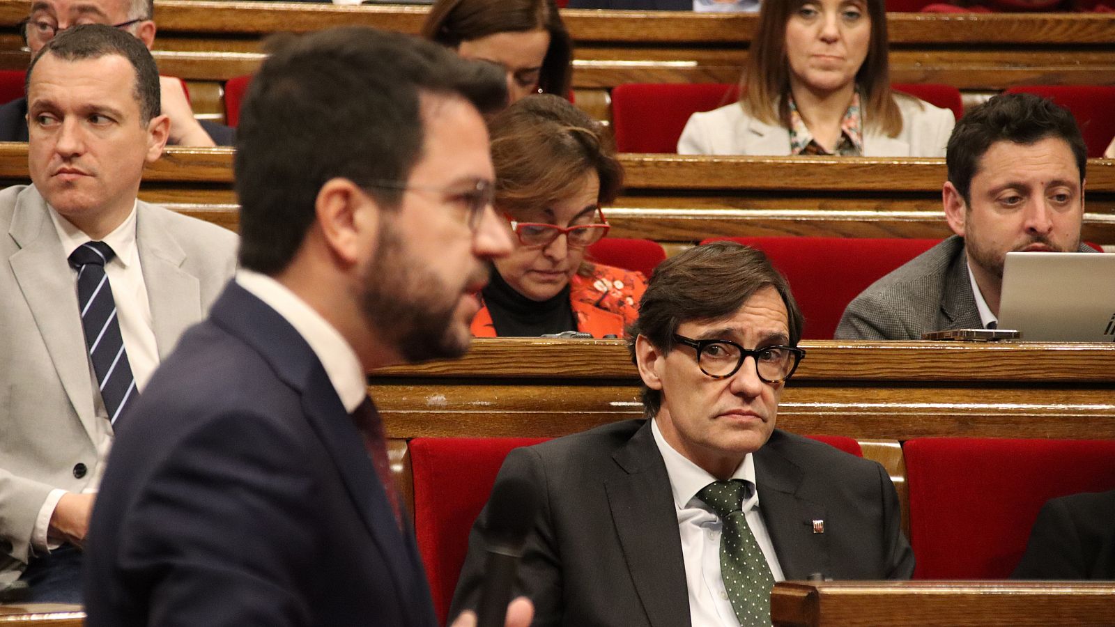 Pere Aragonès i Salvador Illa s'enfronten en una intervenció al Parlament