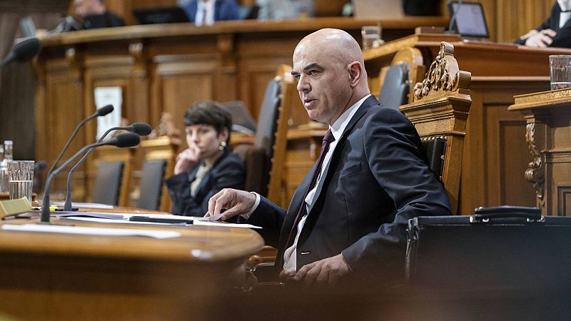 El presidente federal de Suiza, Alain Berset, en la Asamblea Federal en Berna