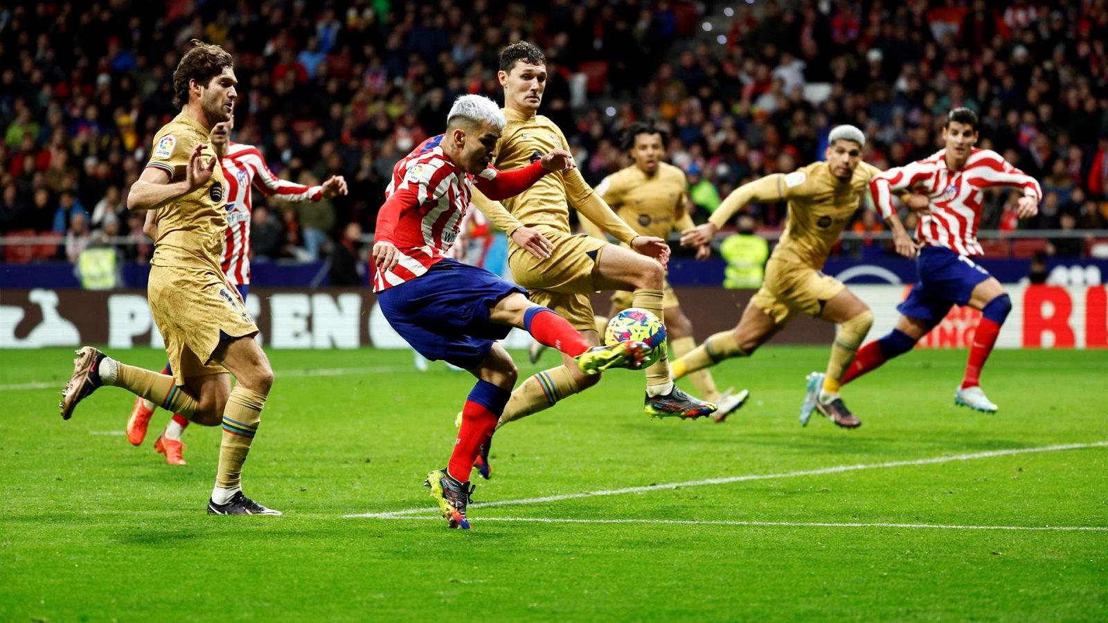 Barcelona - Atlético de Madrid: imagen del partido de primera vuelta.