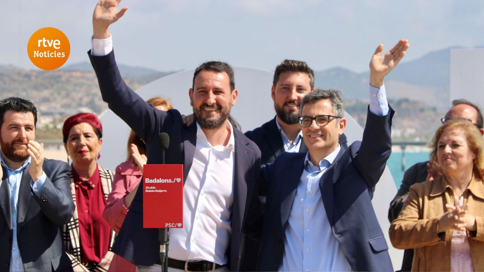 El Ministre de la Presidència, Félix Bolaños i l'alcalde de Badalona, Rubén Guijarro