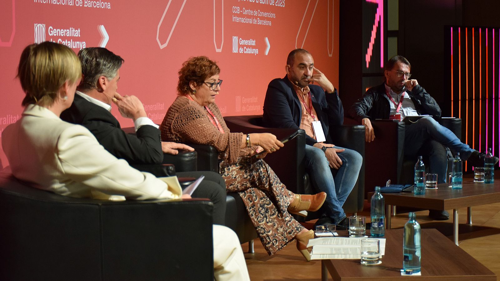 Sindicats i patronal han mantingut una taula de debat al Congrés del Treball