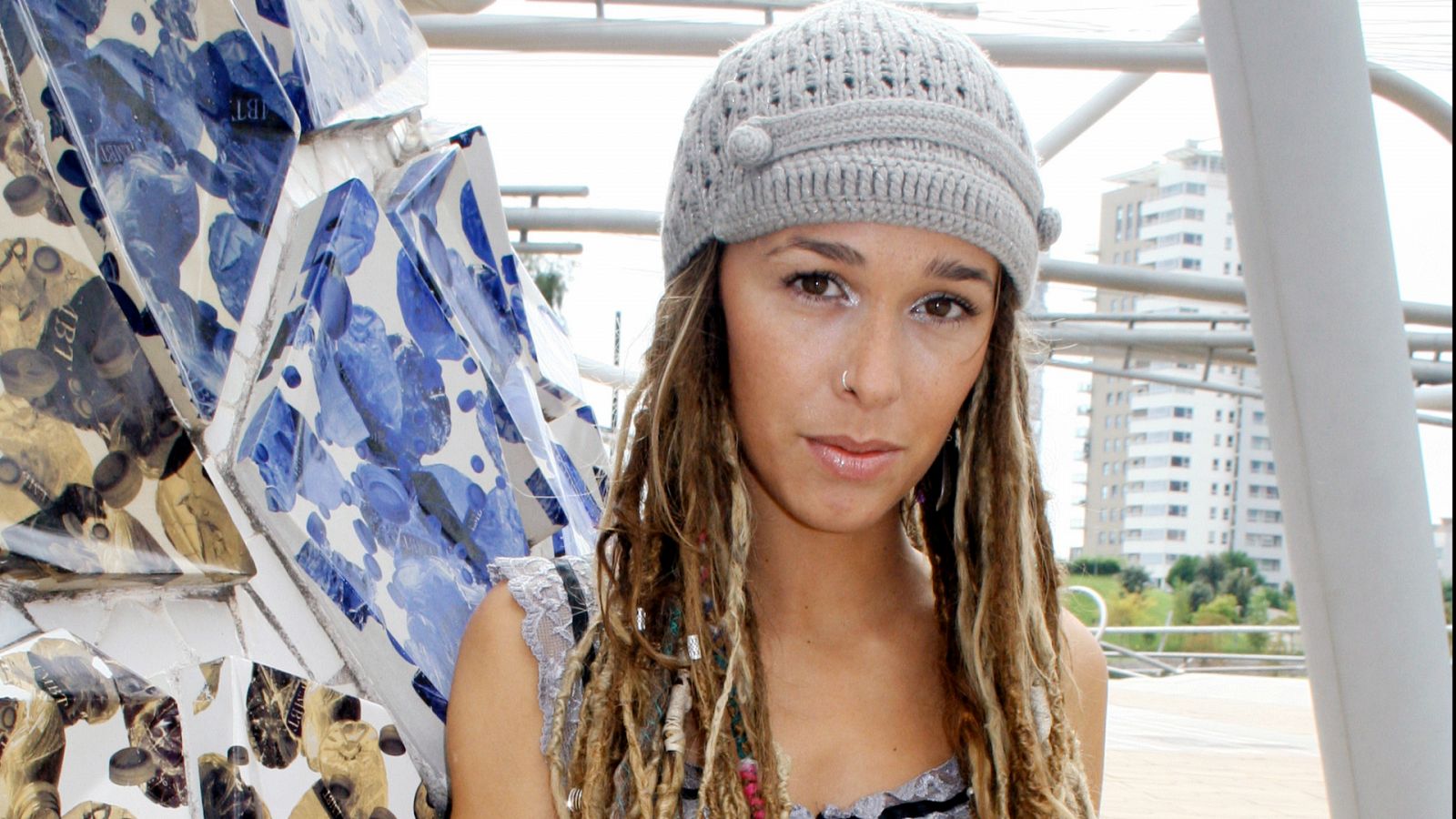 Dime, historia de una canción ¿Qué dice la prensa del regreso de Beth?