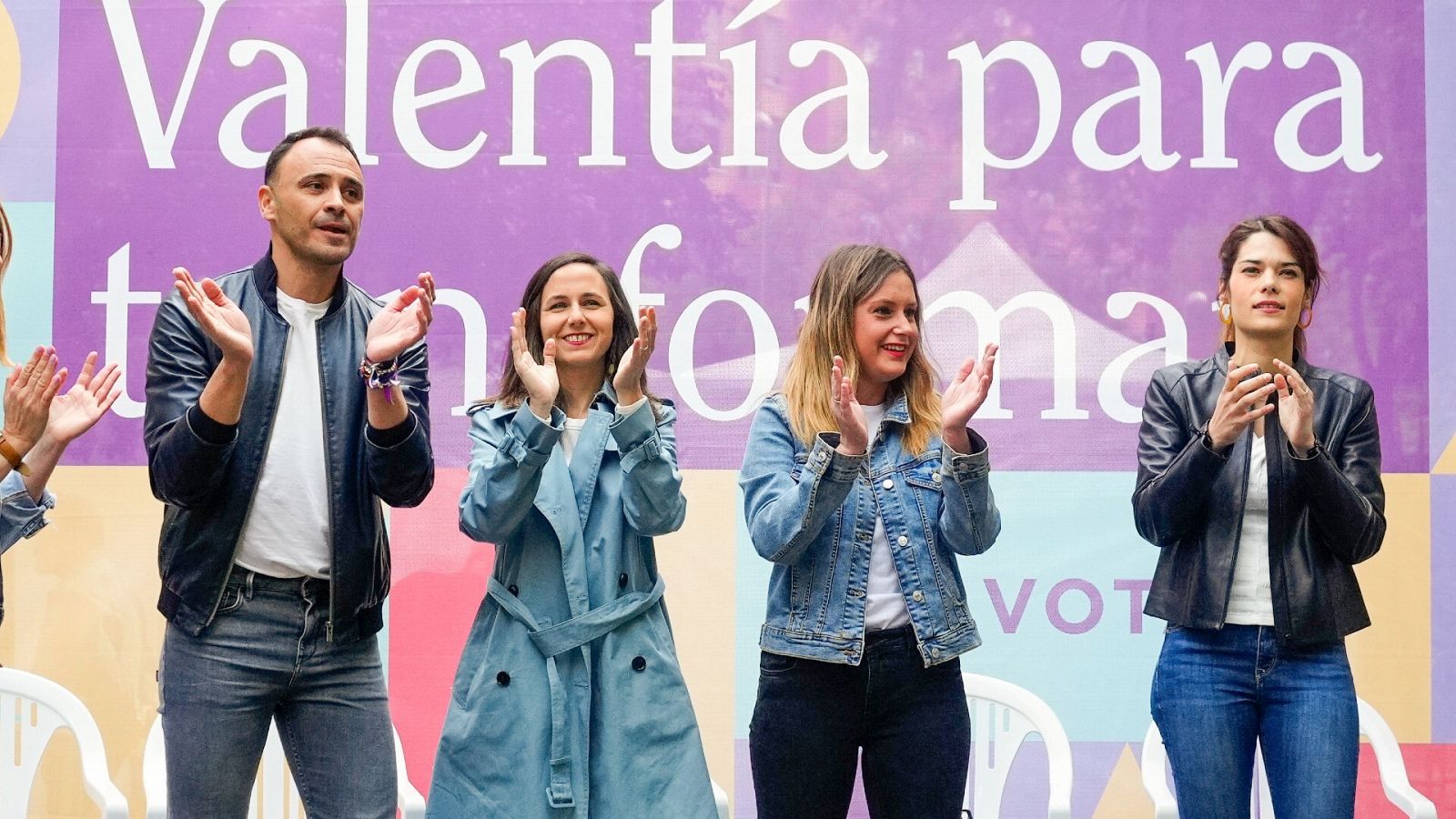 De izquierda a derecha: Roberto Sotomayor, Alejandra Jacinto, Ione Belarra e Isa Serra, durante el mitin central de Podemos en Madrid